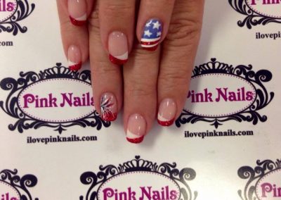 July-4th-Nails-640x640